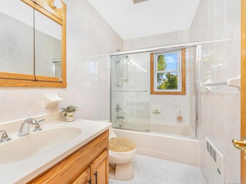 2687 Old Yorktown Rd, Yorktown Hgts NY  10598-3136 exterior