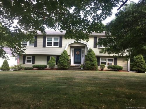 38 Sunnyside Dr, Northford, CT 06472-1433