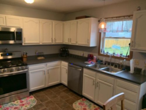 143 Mcdowell St, Bloomingburg, OH 43106-9798