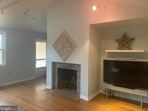 653 Gulph Rd, Norristown PA  19406-3704 exterior