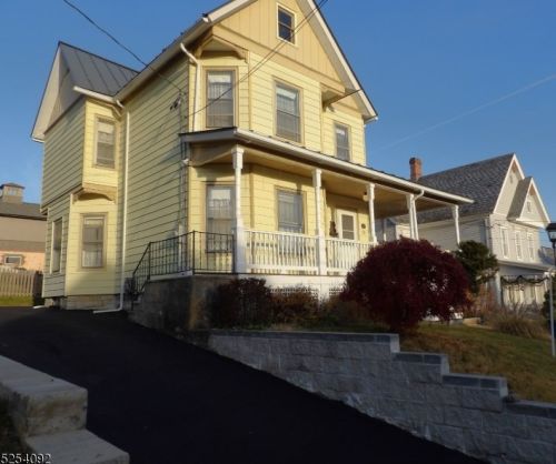 10 Foster St, Fredon, NJ 07860-1602