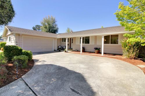 947 Homestead Rd, Sunnyvale, CA 94087-4902