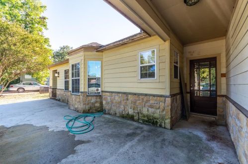 1006 Commerce Dr, Greenville TX  75401-2214 exterior