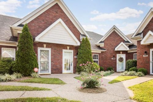 7107 Emily Ann Ln, Crestwood, KY 40014-6765
