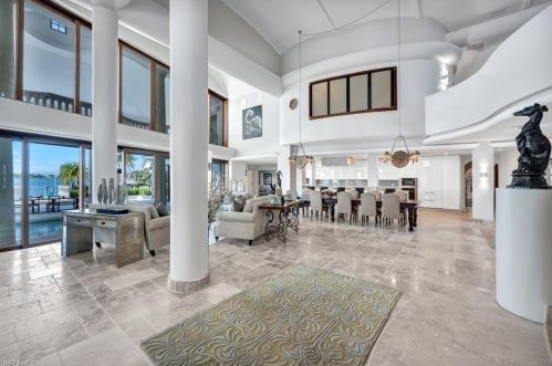 550 Alameda Ct, Marco Island FL  34145-5830 exterior