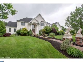 26 Meadowlark Dr, Plainsboro NJ  08536-2057 exterior