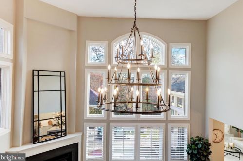 18506 Pelicans Nest Way, Leesburg VA  20176-3963 exterior