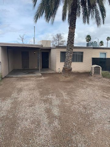 868 Wedwick St, Tucson, AZ 85706-3136