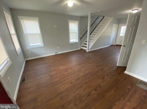 112 Laurel St, Beverly NJ  08010-1224 exterior