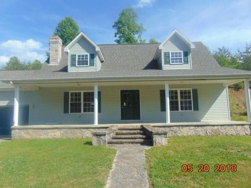 106 Frank St, Barnetts Creek, KY 41256-9098