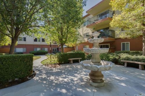 400 Acacia Ave, Fullerton CA  92831-4011 exterior