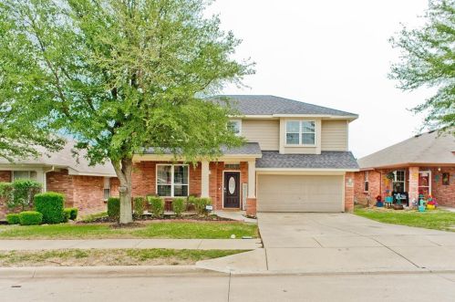 5712 Westgate Dr, Fort Worth, TX 76179-7526
