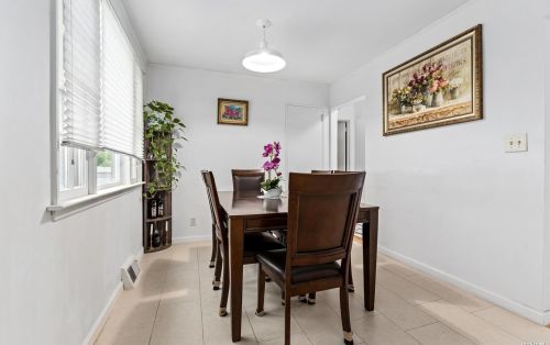 15 Grayley Pl, Huntington Station NY  11746-3112 exterior