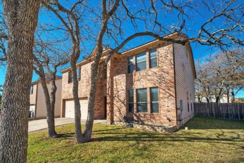 304 Cliffwood Dr, Georgetown TX  78633-5026 exterior