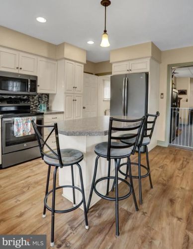 609 Pottsville St, Lykens PA  17048-1630 exterior