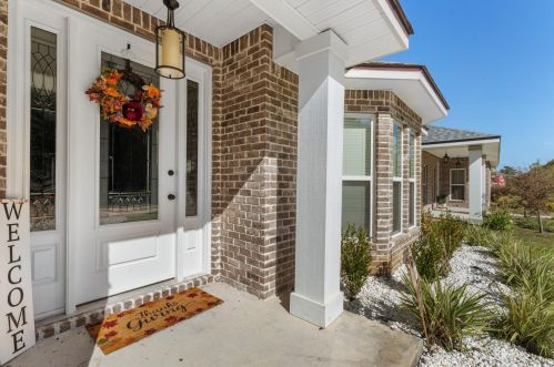 31 8th Ave, Shalimar FL  32579-1806 exterior