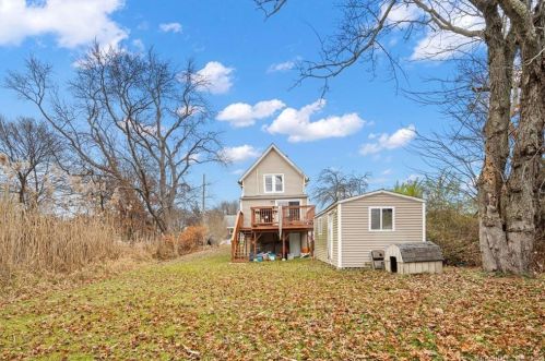 102 Surf Ave, Milford CT  06460-6340 exterior