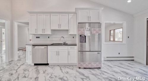 69 Granada Cir, Mount Sinai NY  11766-2810 exterior