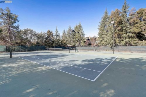 184 Copper Ridge Rd, San Ramon CA  94582-4575 exterior