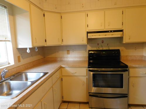 1822 Dixon Blvd, Cocoa, FL 32922-5430