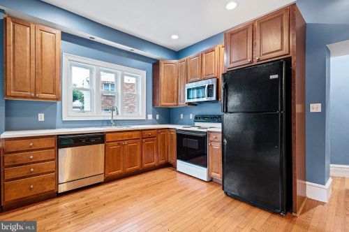 1013 Talcon Dr, Wilmington DE  19804-1242 exterior