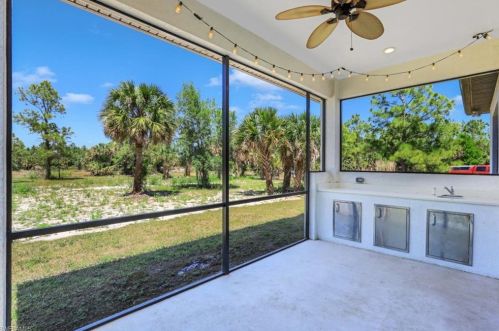 3657 20th Ave, Naples FL  34120-5577 exterior