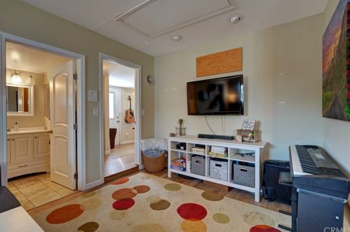 425 Laurel Ave, Brea CA  92821-6632 exterior
