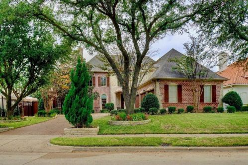 2301 Fawnwood Dr, Plano, TX 75093-4355