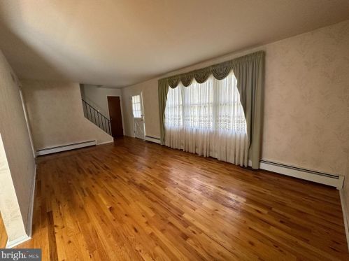 502 6th St, Lansdale PA  19446-2742 exterior