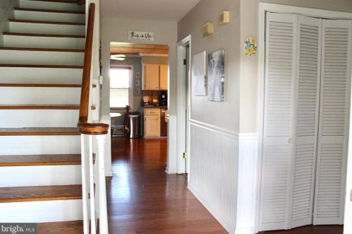 3054 Klockner Rd, Trenton, NJ 08690-3002