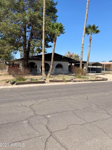 3808 Potter Dr, Glendale, AZ 85308-2133