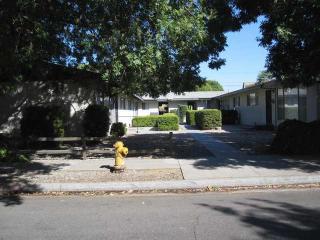 214 Johnson St, Modesto CA  95354-0678 exterior