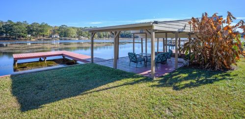 883 Squirrel Rd, Defuniak Springs FL  32433-7686 exterior