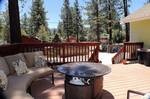 109 North Shore Dr, Big Bear City, CA 92314-9409