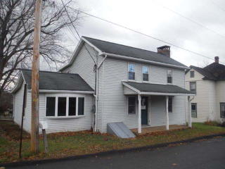 5 School St, Eshcol, PA 17062-9504