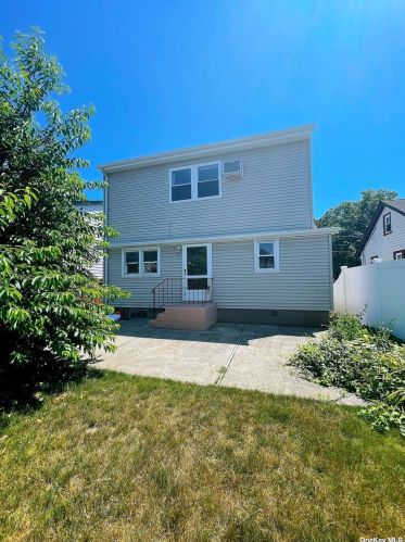 2335 Mitchell Pl, North Bellmore NY  11710-3332 exterior