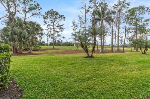 7360 Glenmoor Ln, Naples FL  34104-6784 exterior