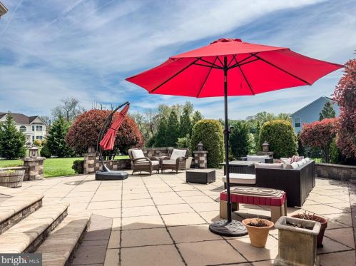 1 Cobalt Ct, Swedesboro NJ  08085-3644 exterior