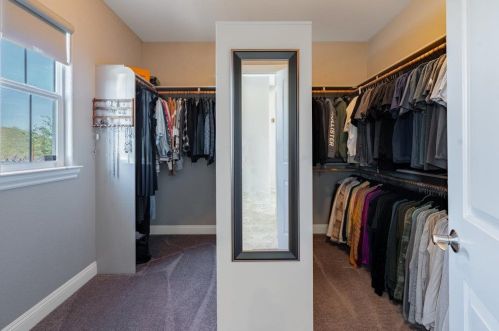 4025 Ashford Cir, Hollister CA  95023-8966 exterior
