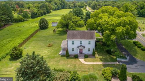 996 White Oak Rd, Fredericksburg, VA 22405-3645
