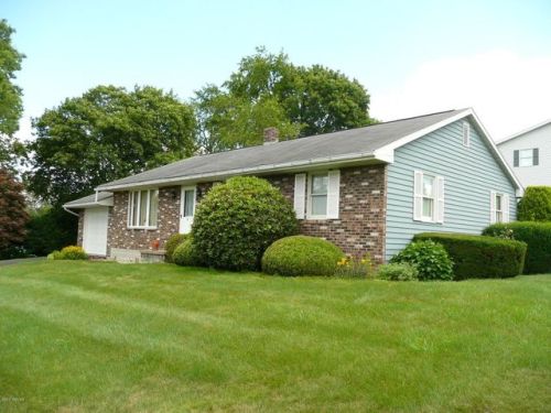 39 Red Hill Rd, East Lewisburg, PA 17847-9641