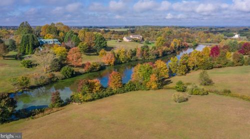 13140 Ada Ln, Nokesville VA  20181-3326 exterior