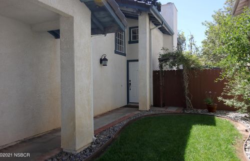 312 York Ln, Santa Maria CA  93455-1753 exterior