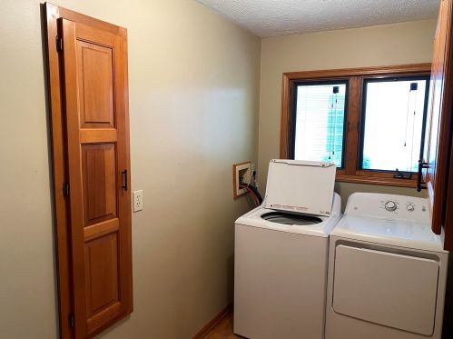 313 Wedgewood Ct, Bellefontaine OH  43311-2767 exterior