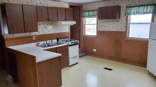 75 Grant St, Glidden, WI 54527-2235