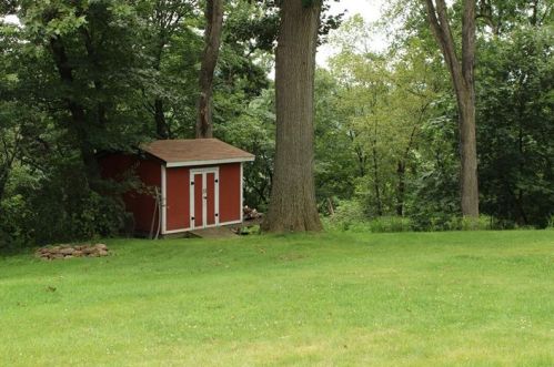 25 Crystal Dr, Oakmont PA  15139-1001 exterior