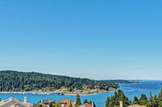 53 Topside Ct, Port Hadlock WA  98365-9563 exterior