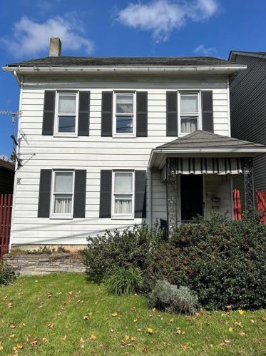 3 Central Ave, Bangor, PA 18013-2219