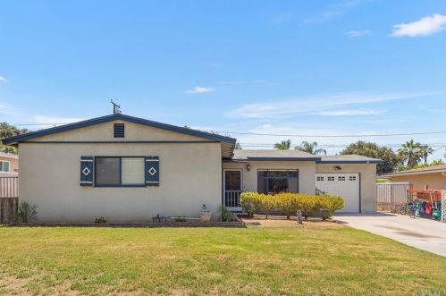 3076 Ronald St, Riverside, CA 92506-4210