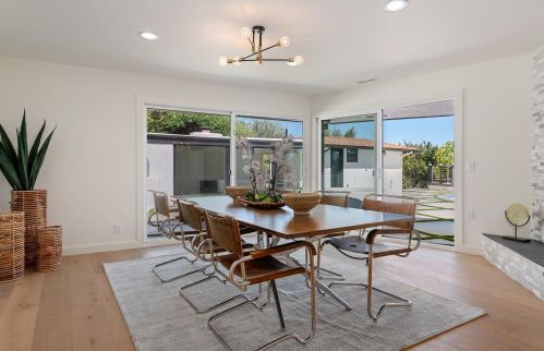 8 Celine Dr, Santa Barbara CA  93105-1911 exterior